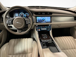 Fahrzeugbild JAGUAR XF 3.0 V6 S/C Portfolio AWD