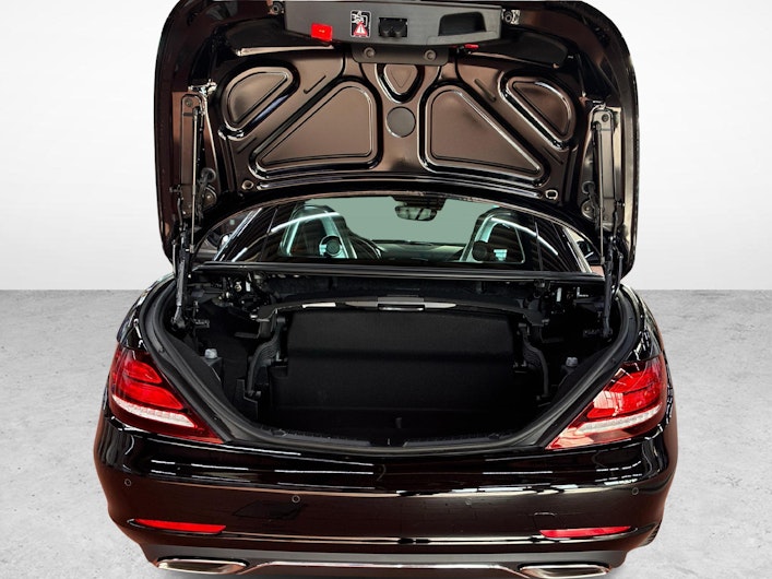 image du véhicule MERCEDES-BENZ SLC 200