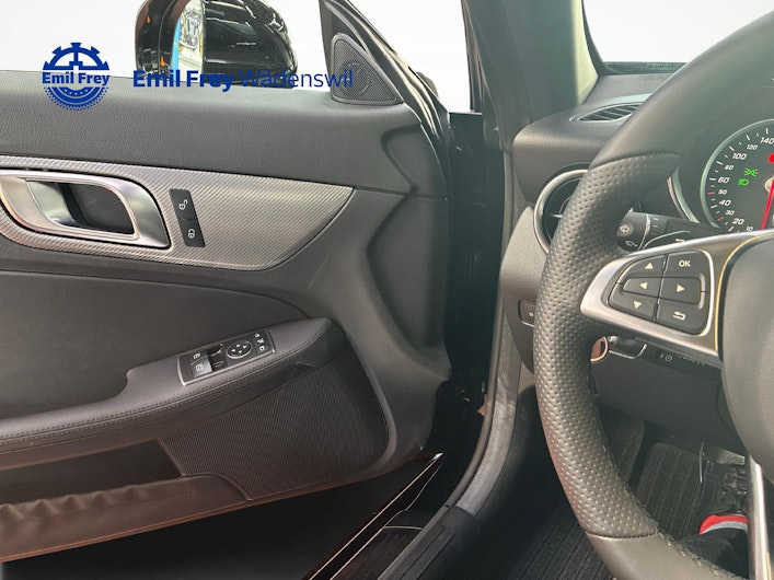 image du véhicule MERCEDES-BENZ SLC 200