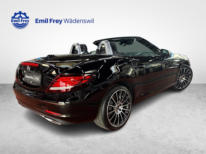 image du véhicule MERCEDES-BENZ SLC 200