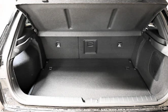 https://vehicle.imgix.net/4201666/09532480-8865-4ab3-aaa2-f93145bfbd6e.jpg