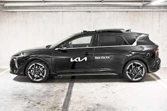 https://vehicle.imgix.net/4201666/20fea028-cc9d-437a-b723-8a1d0c40ca79.jpg