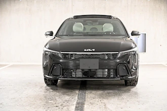 https://vehicle.imgix.net/4201666/c290992d-73b9-493a-a3ef-070e3f58c2c4.jpg