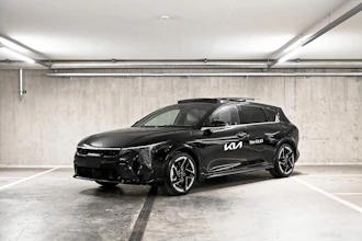 https://vehicle.imgix.net/4201666/ec9f68c3-2c31-4e93-b060-824822e717da.jpg