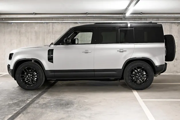 Land Rover Defender 110 3.0 D I6 250 S
