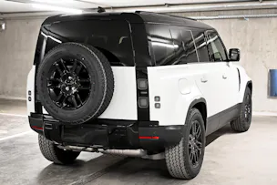 Land Rover Defender 110 3.0 D I6 250 S