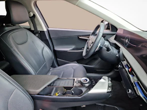 https://vehicle.imgix.net/4201722/0a8b6fd4-f544-446b-a2fe-9effccc1341b.jpg