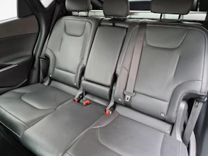 https://vehicle.imgix.net/4201722/4374ed7d-7cf2-4491-aad0-fbc68c98b4b2.jpg