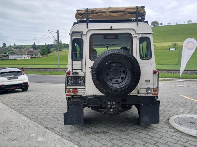 Land Rover Defender 90 2.4 Tdi SW
