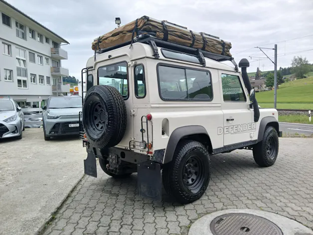 Land Rover Defender 90 2.4 Tdi SW