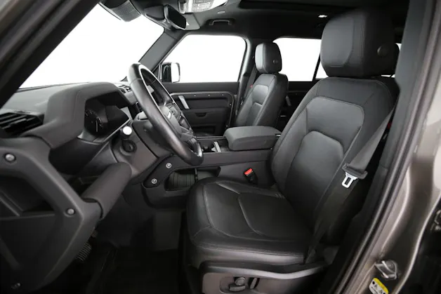 Land Rover Defender 110 3.0 D I6 250 X-Dynamic SE