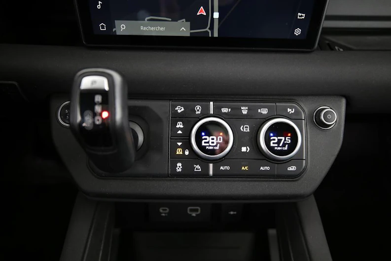 Fahrzeugbild LAND ROVER DEFENDER