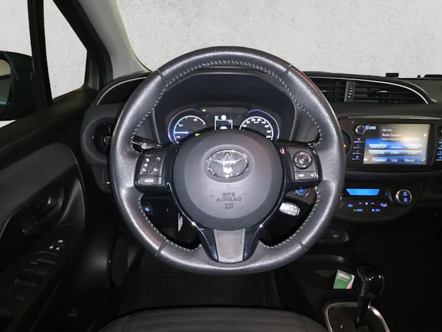 Toyota Yaris 1.5 VVT-i HSD Trend