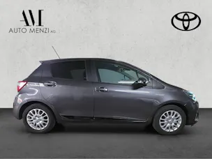 Toyota Yaris 1.5 VVT-i HSD Trend
