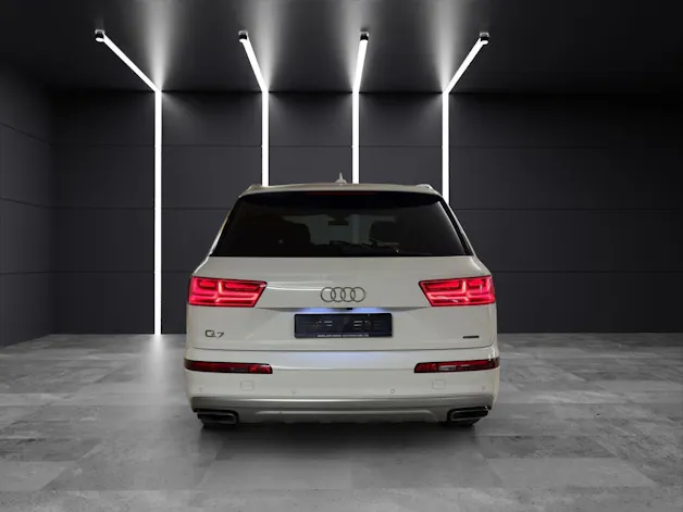 Audi Q7 3.0 V6 TDI quattro T-Tronic
