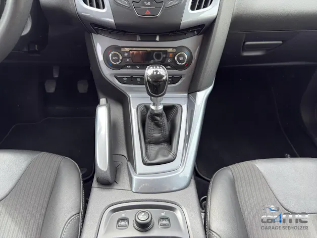 Ford Focus 1.6i EcoB SCTi 182 Titanium