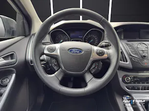 Ford Focus 1.6i EcoB SCTi 182 Titanium