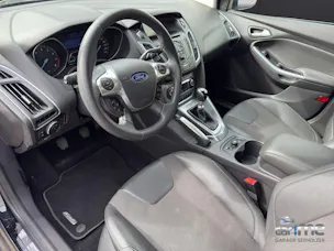 Ford Focus 1.6i EcoB SCTi 182 Titanium