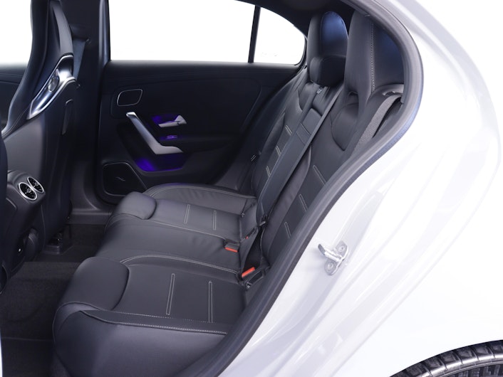 Fahrzeugbild MERCEDES-BENZ A 45 AMG