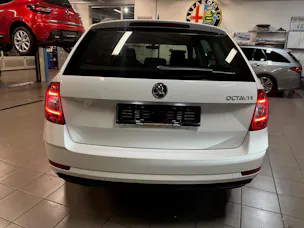 Škoda Octavia Combi 1.4 TSI Ambition DSG