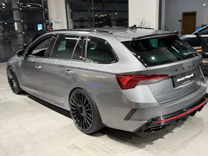 Škoda Octavia Combi 2.0 TSI DSG RS