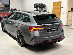 Škoda Octavia Combi 2.0 TSI DSG RS