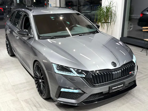 Škoda Octavia Combi 2.0 TSI DSG RS