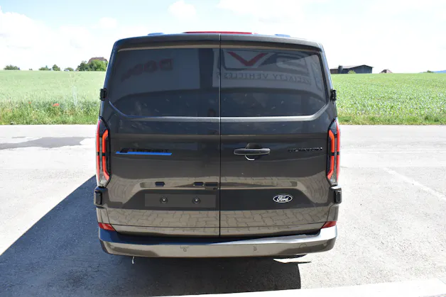 Ford Transit Custom Van 340 L2H1 83kWh Limited