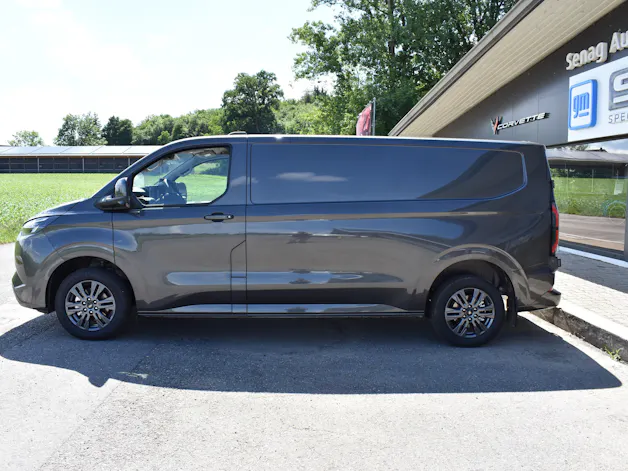 Ford Transit Custom Van 340 L2H1 83kWh Limited