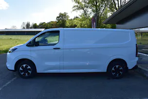 Ford Transit Custom Van 340 L2H1 83kWh Trend