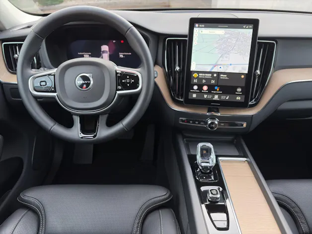 Volvo XC60 2.0 T8 TE Plus Dark eAWD