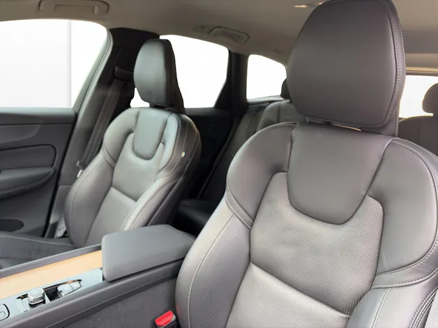 Volvo XC60 2.0 T8 TE Plus Dark eAWD