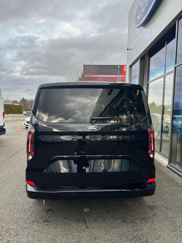 Ford Tourneo Custom 320 L2 2.0 EcoBl Titan.X/170/Aut.4WD