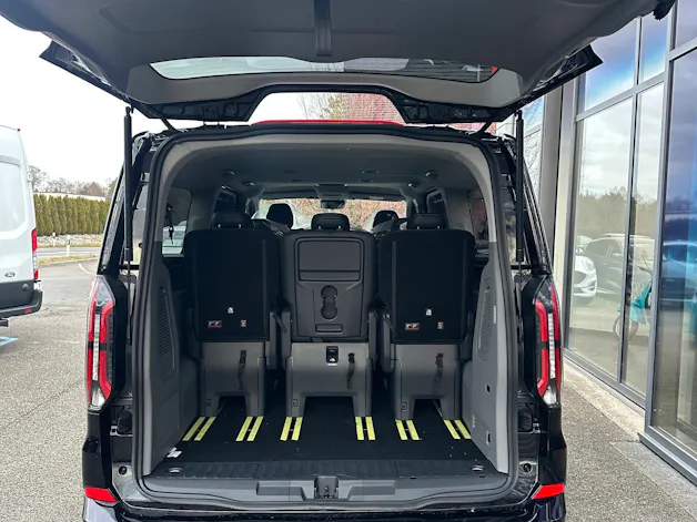Ford Tourneo Custom 320 L2 2.0 EcoBl Titan.X/170/Aut.4WD