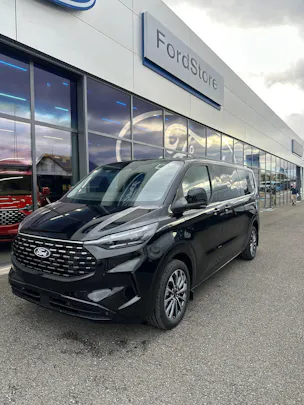 Ford Tourneo Custom 320 L2 2.0 EcoBl Titan.X/170/Aut.4WD