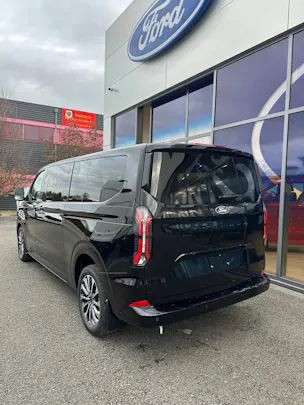 Ford Tourneo Custom 320 L2 2.0 EcoBl Titan.X/170/Aut.4WD
