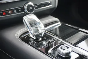 Volvo S90 T8 eAWD Plug in Hybrid Ultimate Dark Geartronic
