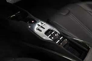 Ferrari SF90 Spider