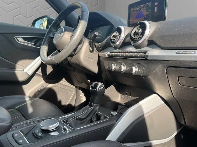 Audi Q2 40 TFSI S line quattro S-tronic