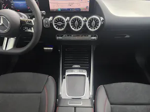 Mercedes-Benz GLA 220 4Matic 8G-DCT