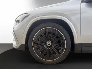 Mercedes-Benz GLA 220 4Matic 8G-DCT