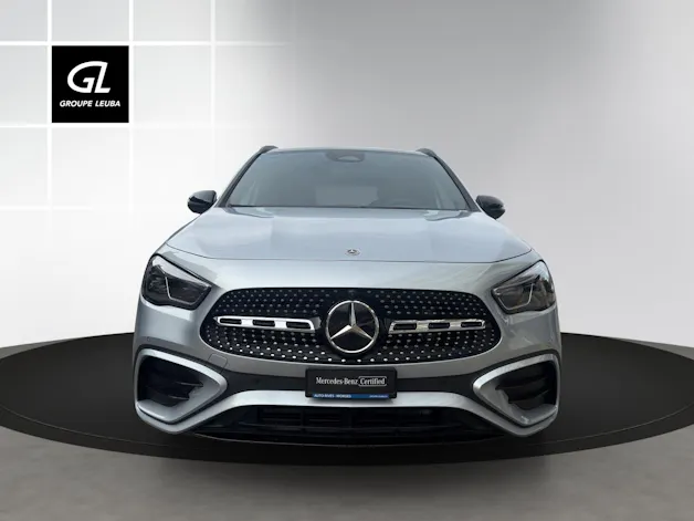 Mercedes-Benz GLA 220 4Matic 8G-DCT