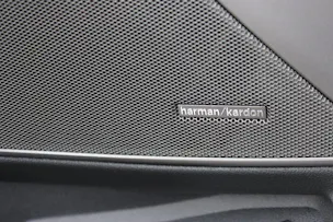 BMW M3 Competition M xDrive Carbon Exterieurpaket Individual *Frozen Pure Grey II metallic*
