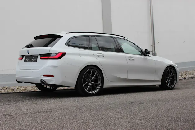 BMW 320d xDrive 48V Touring "zbinden performance package"