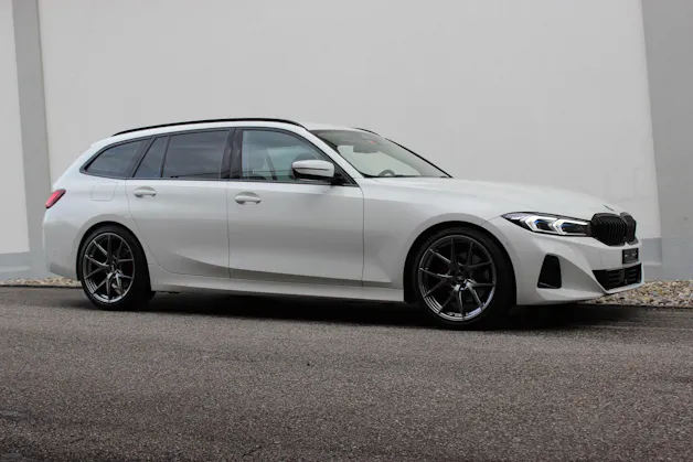 BMW 320d xDrive 48V Touring "zbinden performance package"