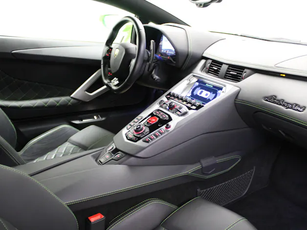 Lamborghini Aventador S LP740-4 Coupé E-Gear
