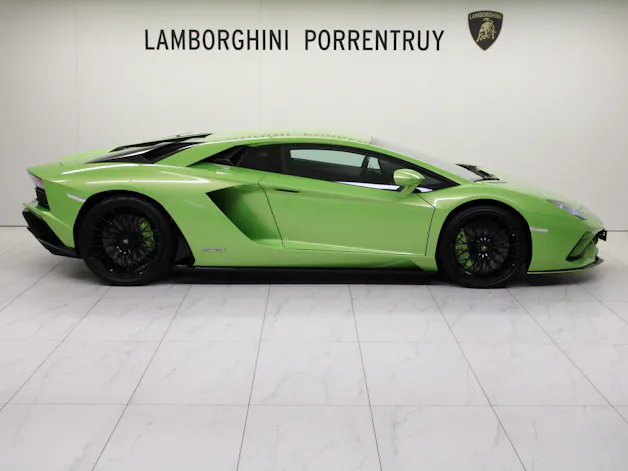 Lamborghini Aventador S LP740-4 Coupé E-Gear