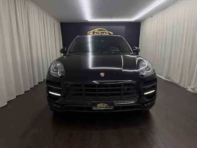 Porsche Macan Turbo PDK