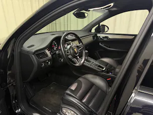 Porsche Macan Turbo PDK