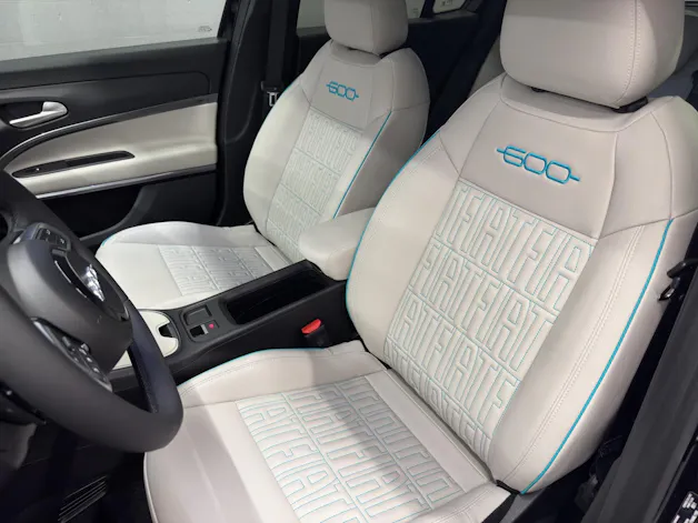 Fiat 600 1.2 Hybrid La Prima